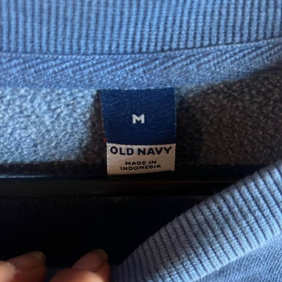 Women’s Blue Old Navy Crewneck - Picture 2 of 3